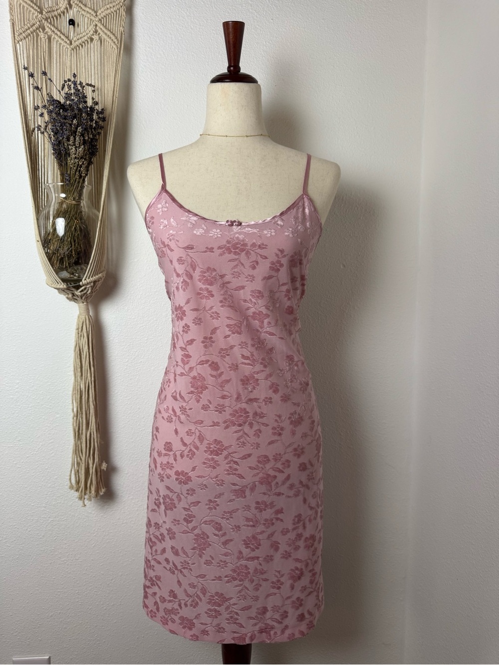 Gilligan & O'Malley Dusty Rose Floral Satin Slip Dress